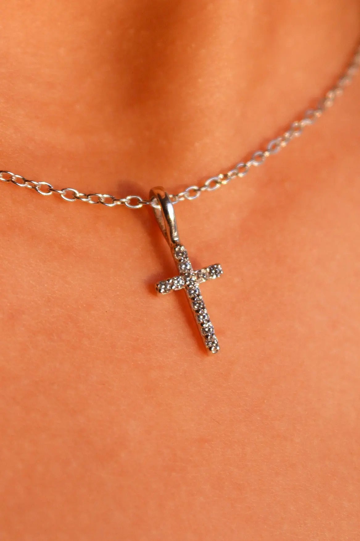 CROSS PENDANT