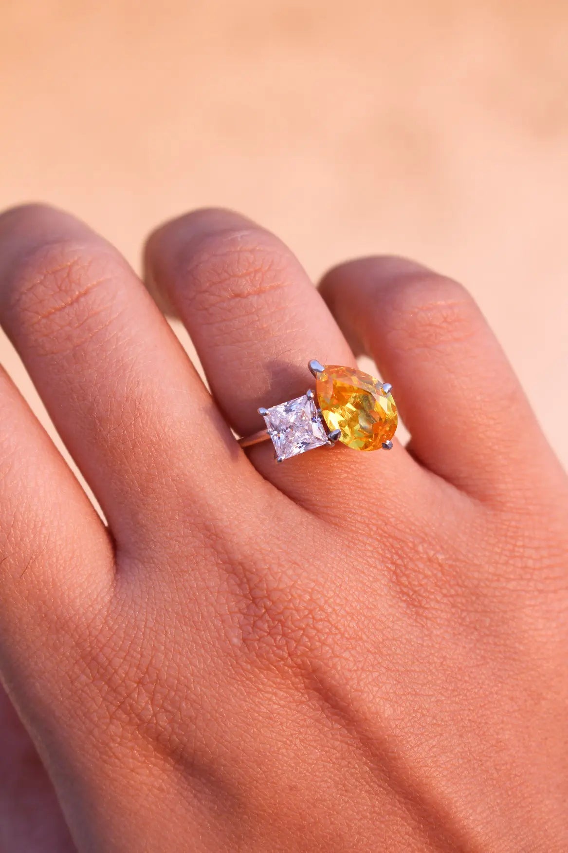 DIA YELLOW SAPPHIRE RING
