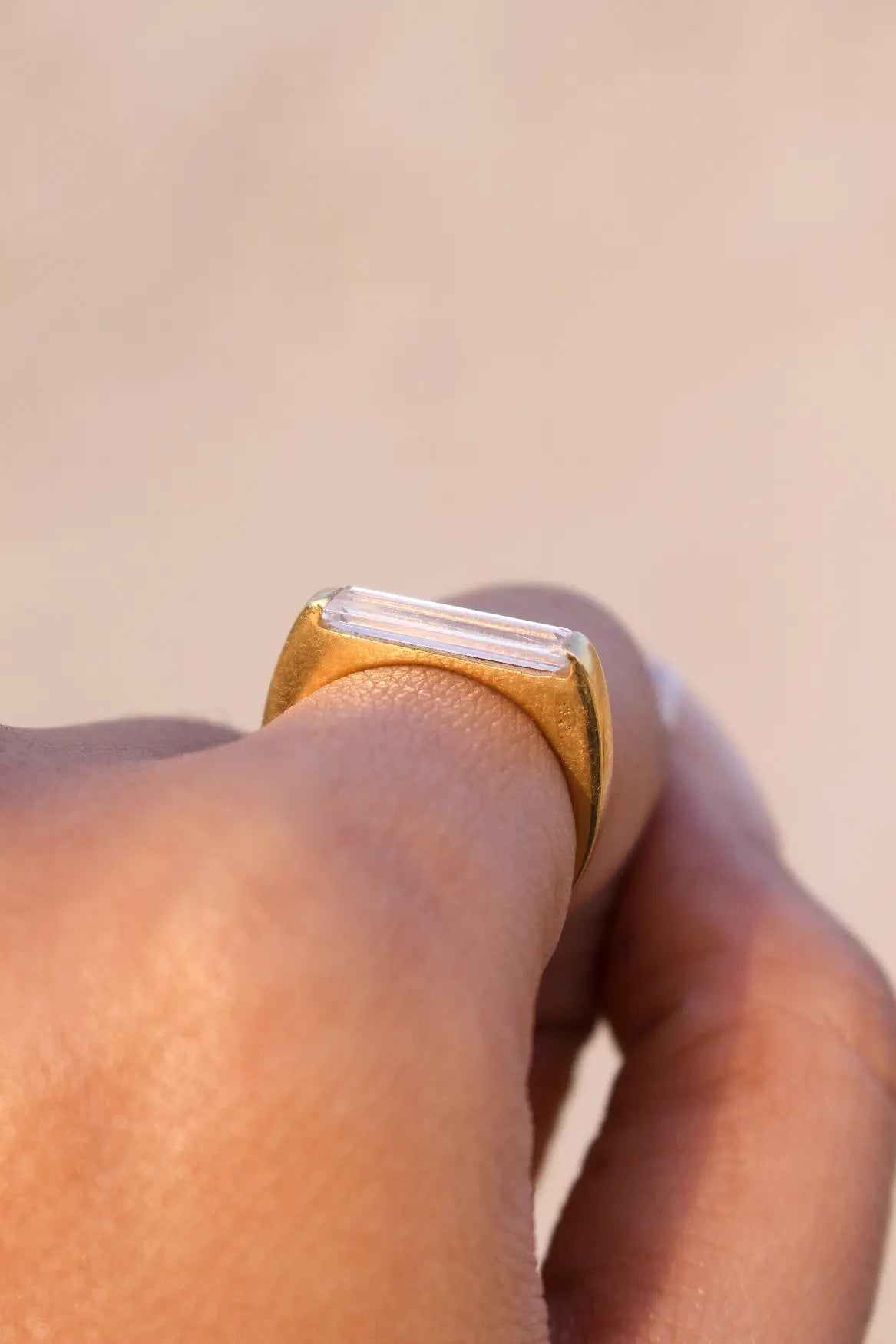 EVE SIGNET RING