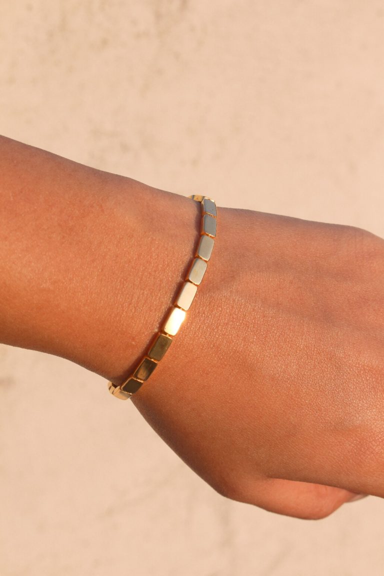 THEORA GOLD BAR
