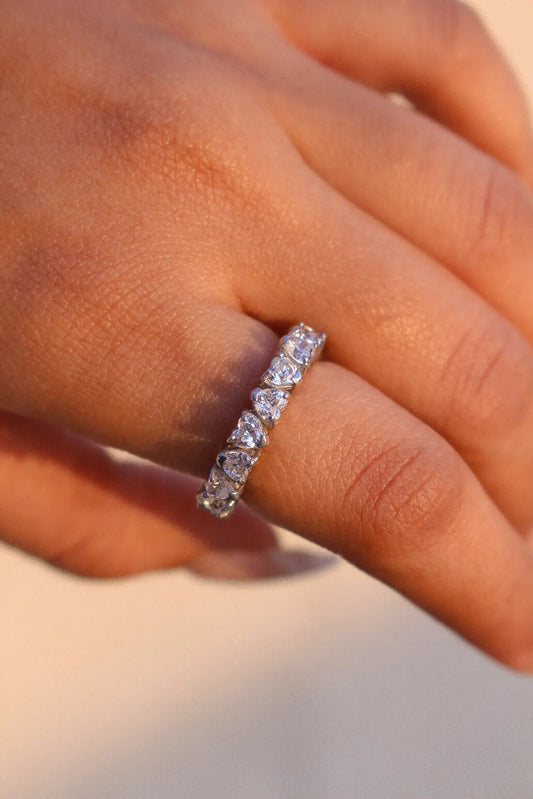 AMORA ETERNITY BAND