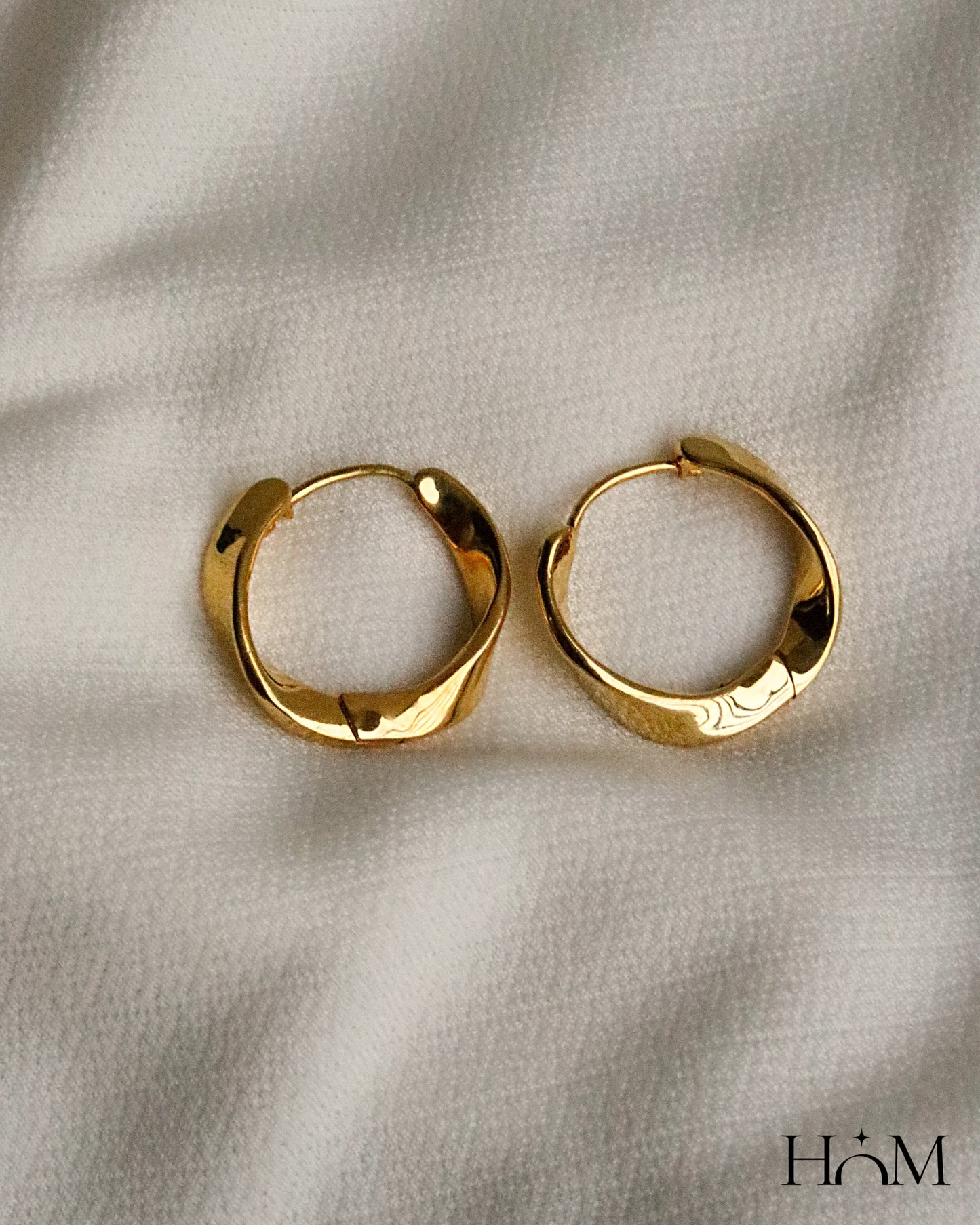 JOANA HOOPS