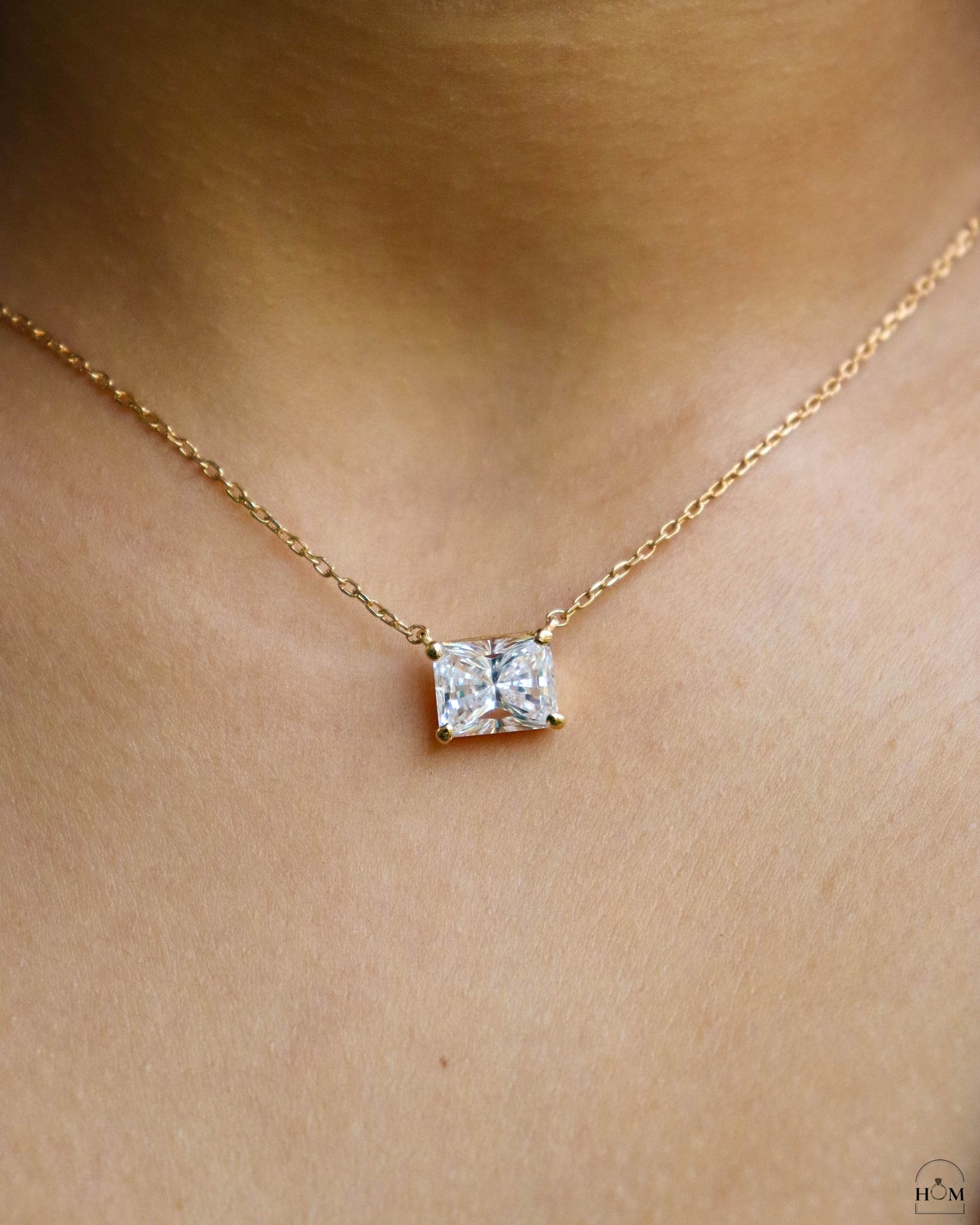 MAISIE PENDANT