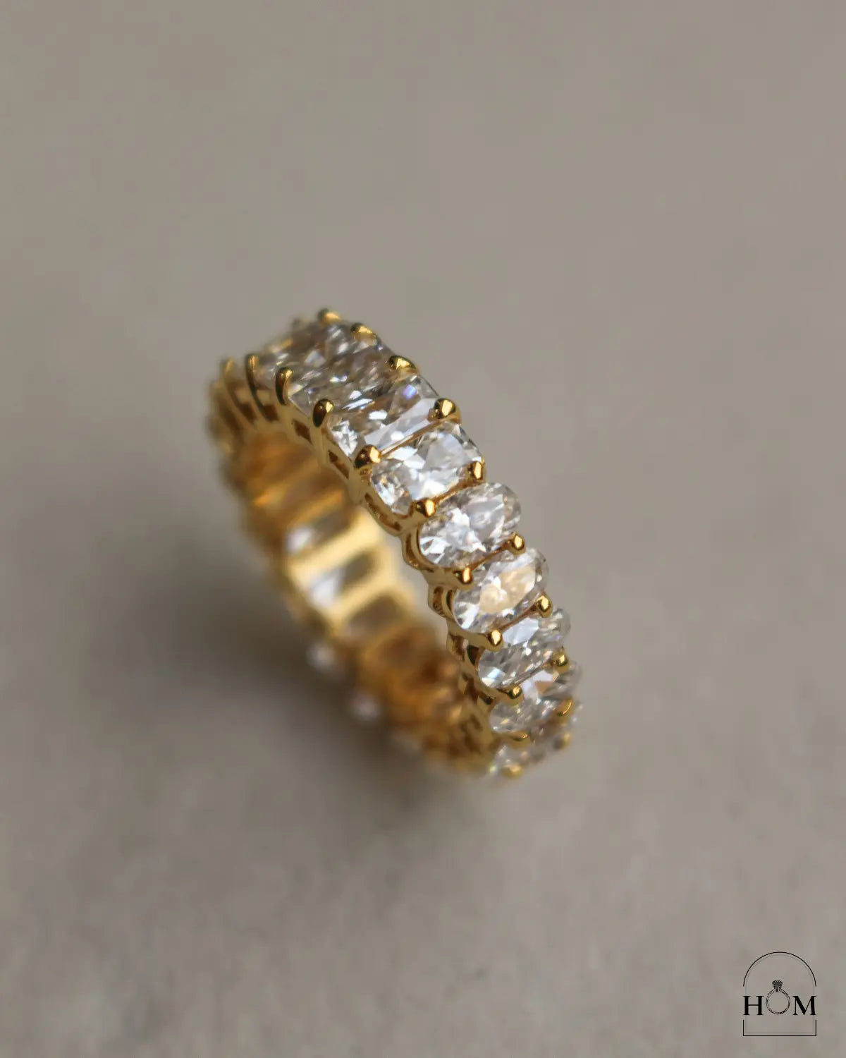 MARILYN (DOUBLE SIDED ETERNITY BAND)