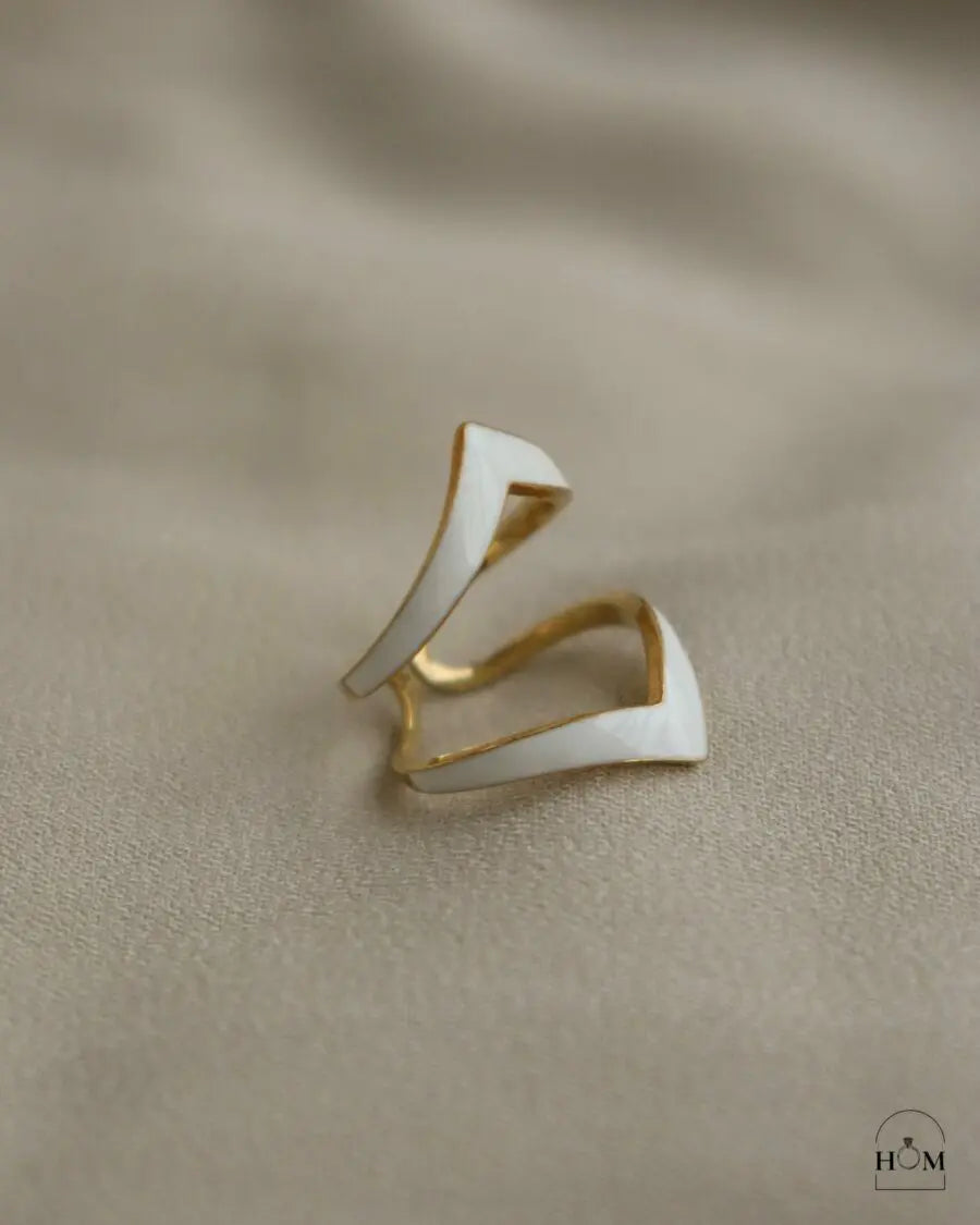 NIOLA RING
