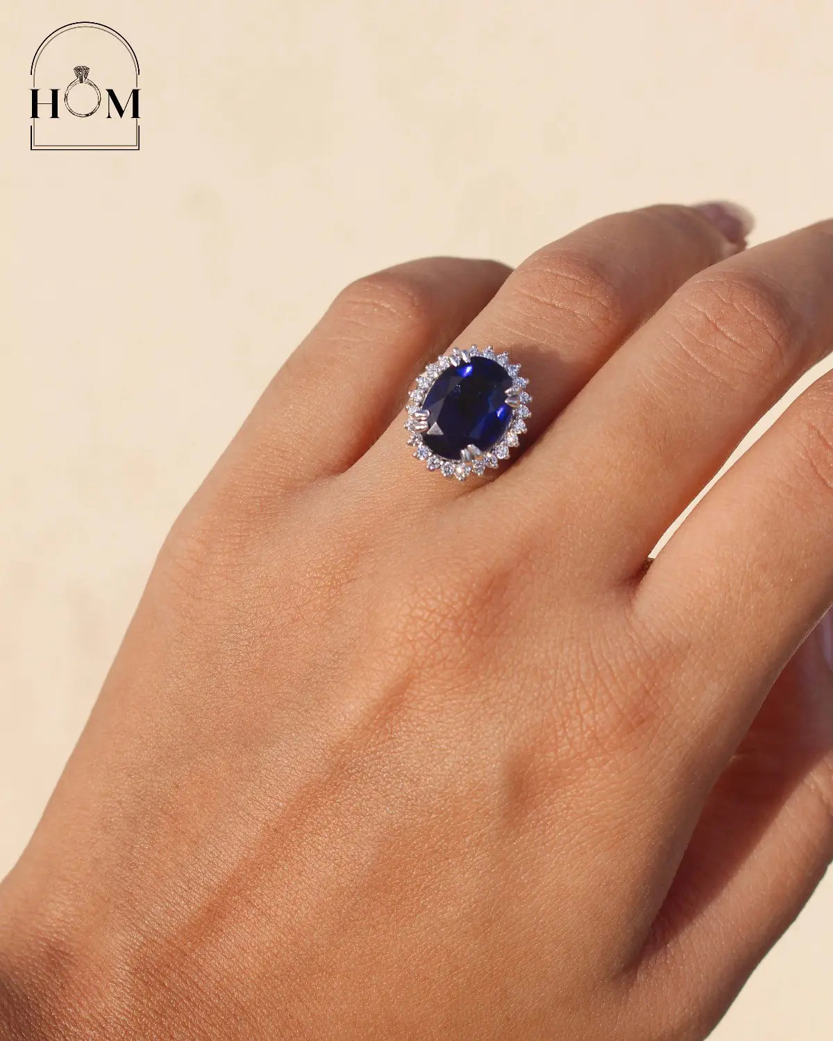 ATLANTIS RING (DARK TOPAZ)