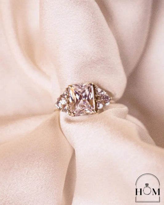 BLAIR Ring