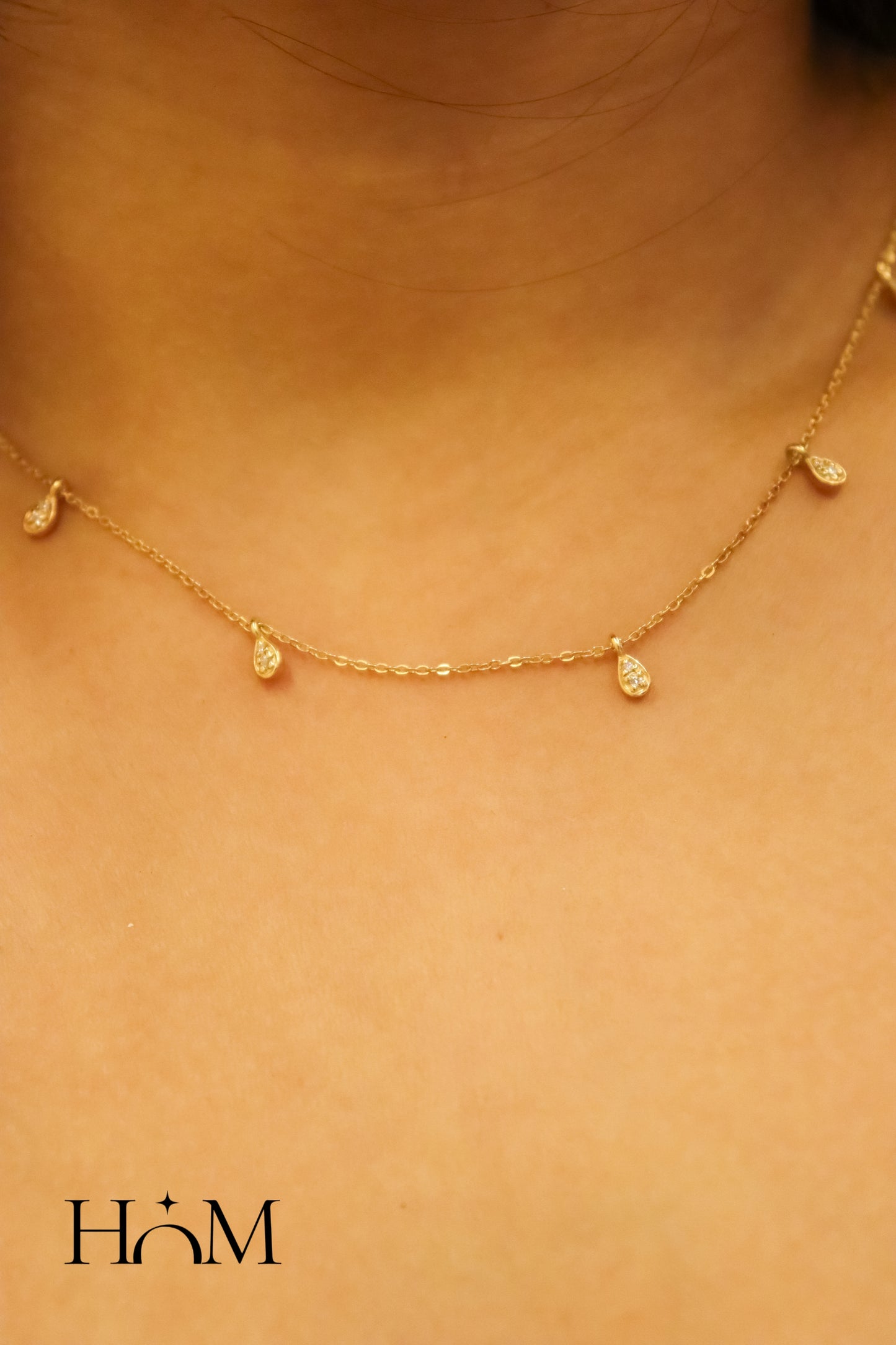 AADHIYA PENDANT
