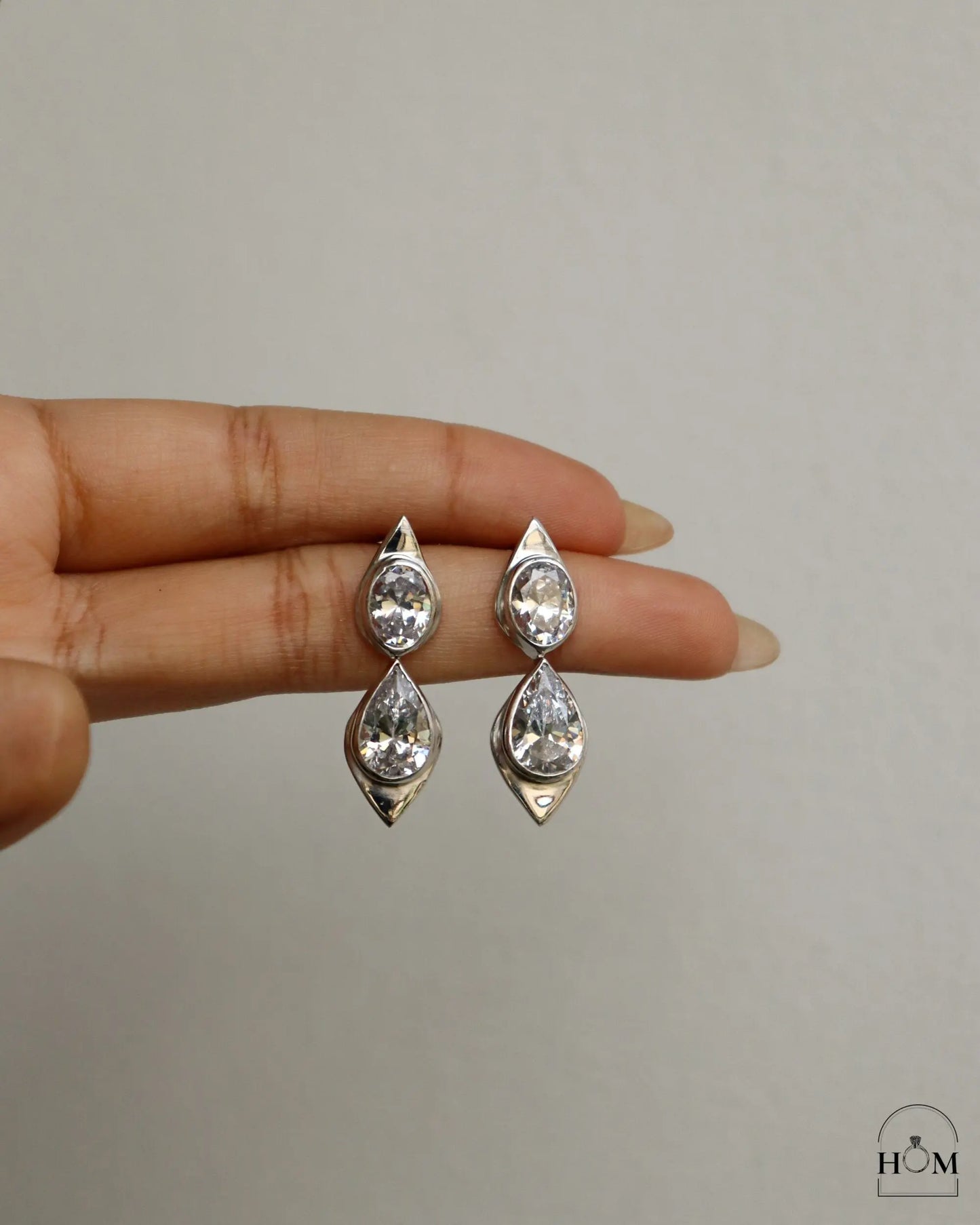 SOFIA EARRINGS