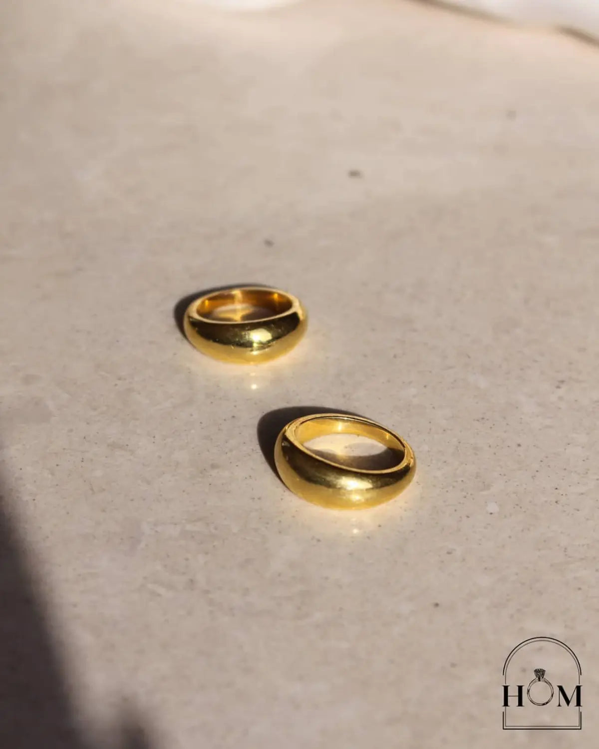 BOMBSHELL RING