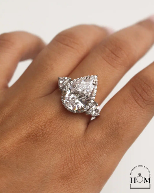 GRACE CRUSHED ICE CUT RING