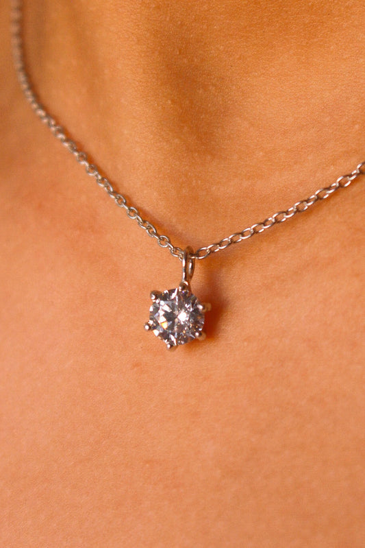 SINGLE SOLITAIRE PENDANT