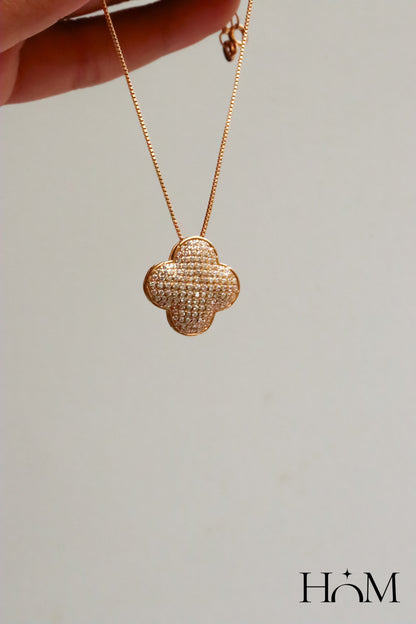 CLOVE PENDANT